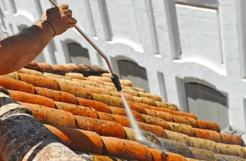 Nettoyage de toitures - Vic-la-Gardiole